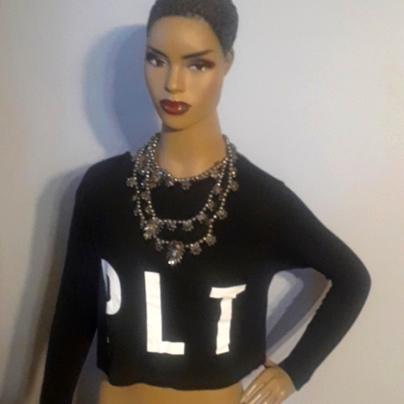 Pretty Little Thing T-Shrit - Picture 4 of 5